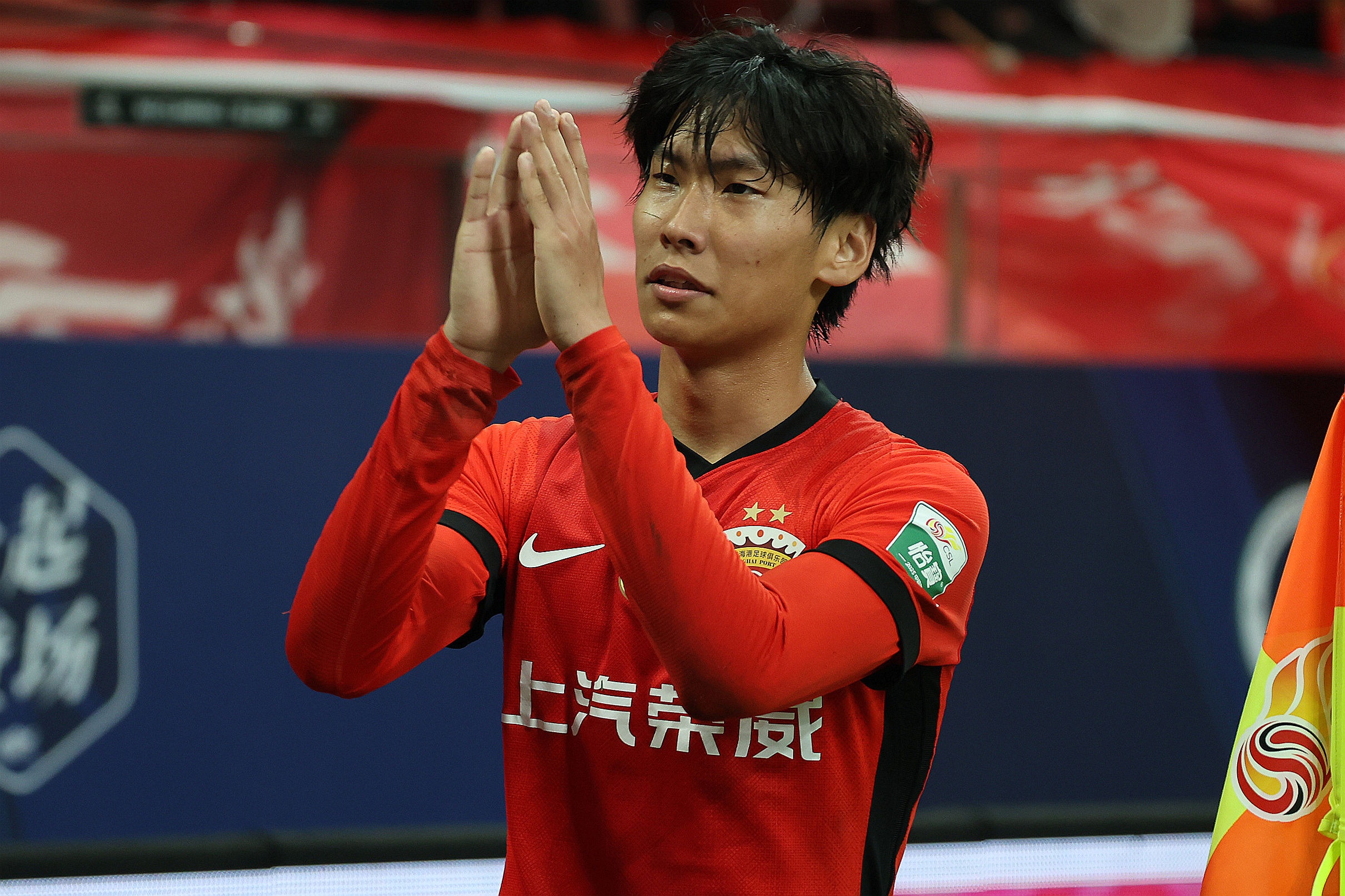 媒体人：李新翔最合适定位是踢替补中锋或影锋，边路不是他的特点